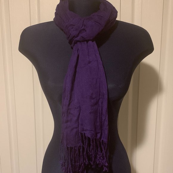 Two Beautiful Casual Wear Scarves/Wraps [2 FOR 1] - Picture 4 of 10